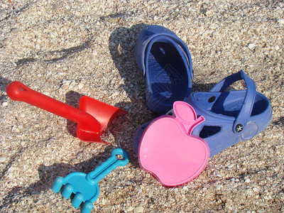 沙滩玩具铲子平地苹果形图片