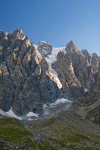 高山峰自然景观图片