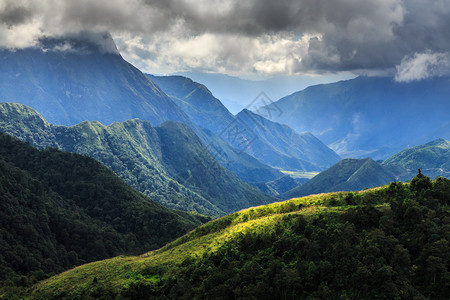 越南美丽的山谷图片