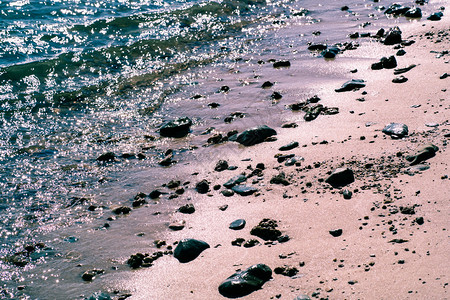 在Tsimlyansk海岸的沙滩图片
