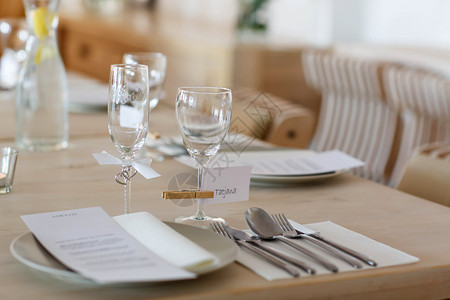 优雅简洁和豪华的餐桌白色为婚图片