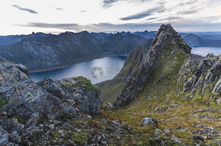 挪威塞尼亚山脉图片
