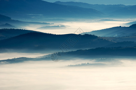 山高地貌喀尔巴阡背景图片