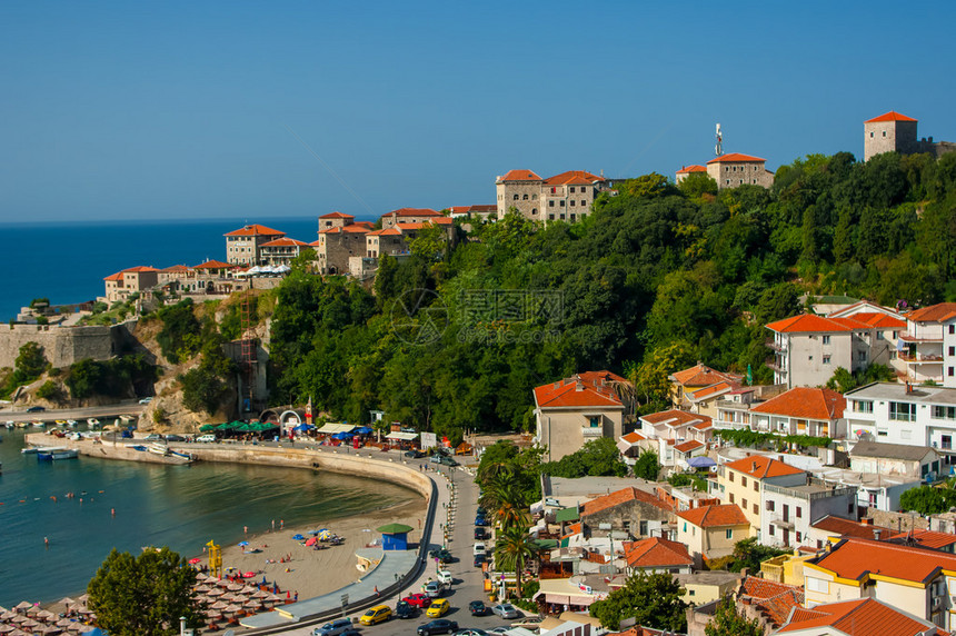Ulcinj是黑山南部海岸的一个历史城镇位于图片