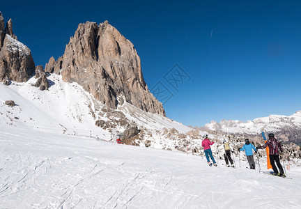 俯视意大利ValCoardana的Sella组在Dolomite图片