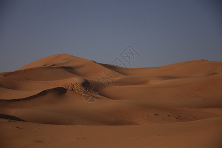 阿联酋迪拜的沙漠景观图片