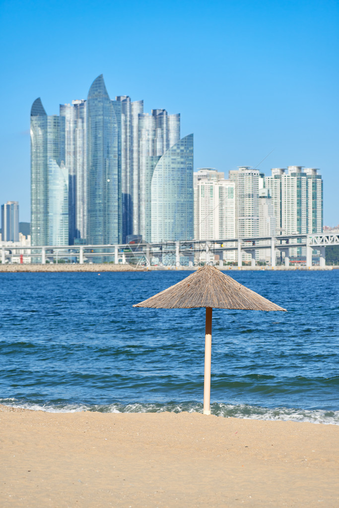 广安海水浴场位于釜山海云台海水浴场以西图片