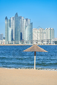 广安海水浴场位于釜山海云台海水浴场以西背景图片