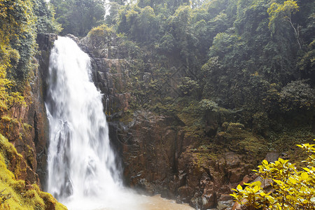 Haewnarorok瀑布泰国图片