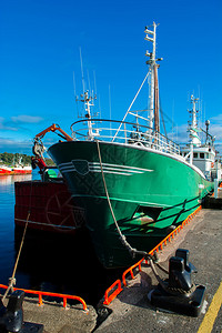 爱尔兰基利贝格港的船图片