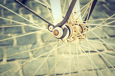 自行车轮螺旋桨的软焦点图片