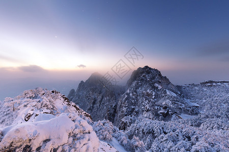 冬季黄山雪景背景图片