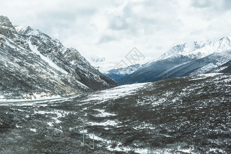 的雪山图片