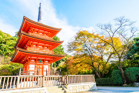 日本京都秋季的清水寺图片