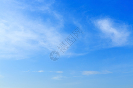 蓝天白云随风图片