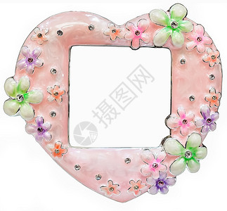粉红照片框上贴着葡萄石和珍珠以心脏的形式呈现出来与你的照图片
