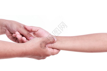 近身手握着孩子的手孤立在白色背景上图片