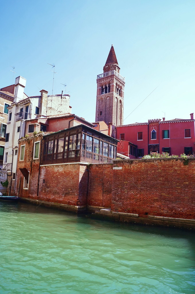 典型的威尼斯运河意大利图片