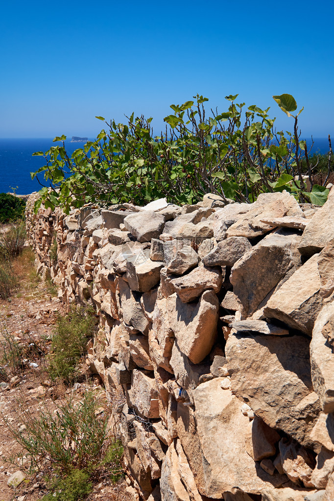 马耳他岛南岸砂岩栅栏图片