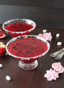 野草莓果冻图片