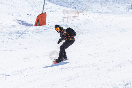 法国上阿尔卑斯山滑雪度假胜地LesOre图片