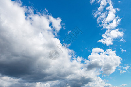 云对蓝天的图像图片