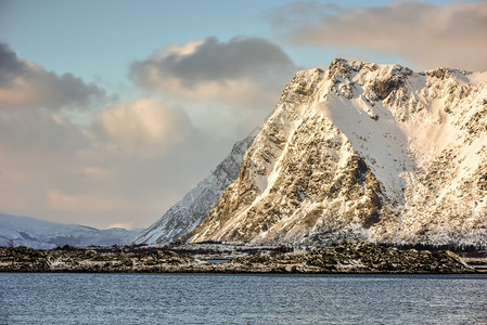 挪威Lofotten群岛的Vestvag图片