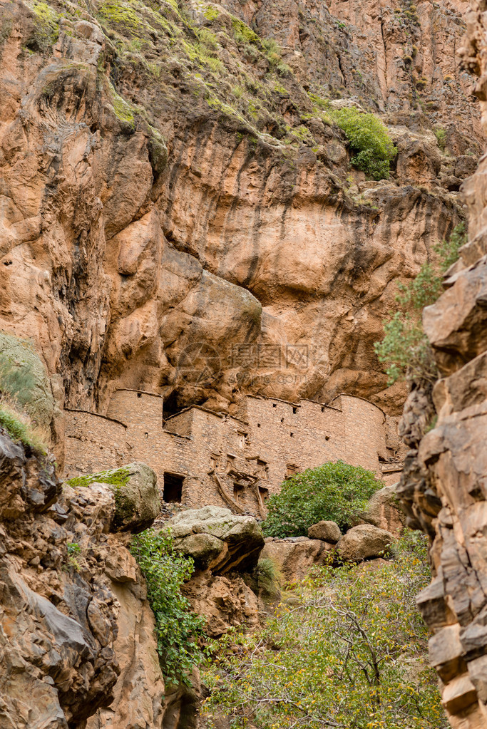 摩洛哥反阿特拉斯山的提兹吉伯尔村12世纪谷物商图片