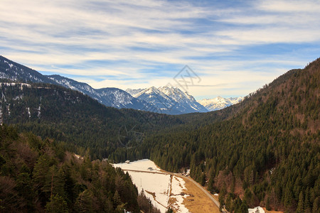 阿尔卑斯山地貌背景图片