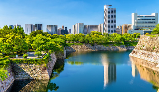 日本大阪城的护城河图片