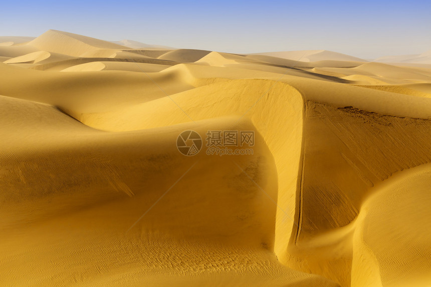 沙漠的自然和景观沙地面积的年增长上的全球变暖图片