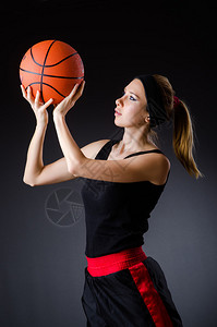 篮球运动概念中的女人图片