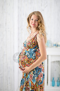 孕妇的肖像背景图片