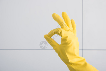 手戴黄色橡皮手套没问题清洁公司高品图片
