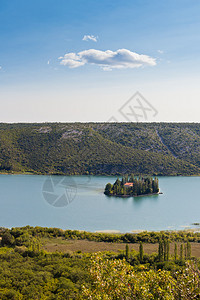 克罗地亚Krka公园岛上的VisovacChrist图片