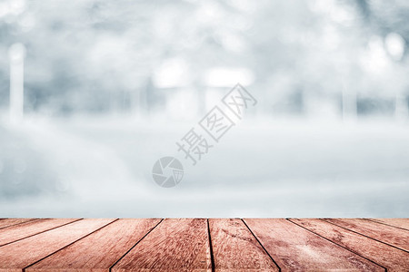 背景白模糊自然背景的空木质表格图片