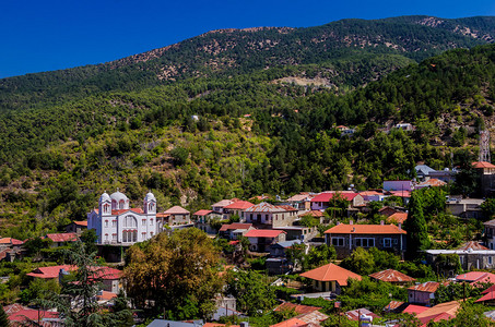 塞浦路斯Pedoulas山村白东正教堂图片