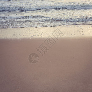 美丽的夏沙滩和海浪图像使图片