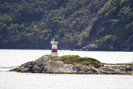 灯塔在智利峡湾和萨米恩托海峡南美巴塔哥尼亚智利峡图片