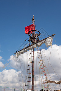 海盗船的桅杆图片