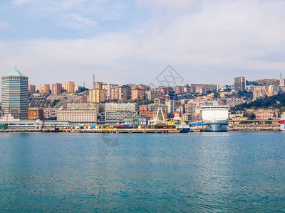 意大利2014年3月16日由于新商港的建设图片