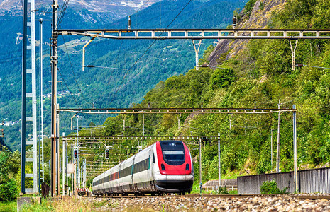 Gotthard铁路高速列车图片