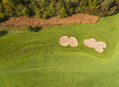 高尔夫球航道空图片