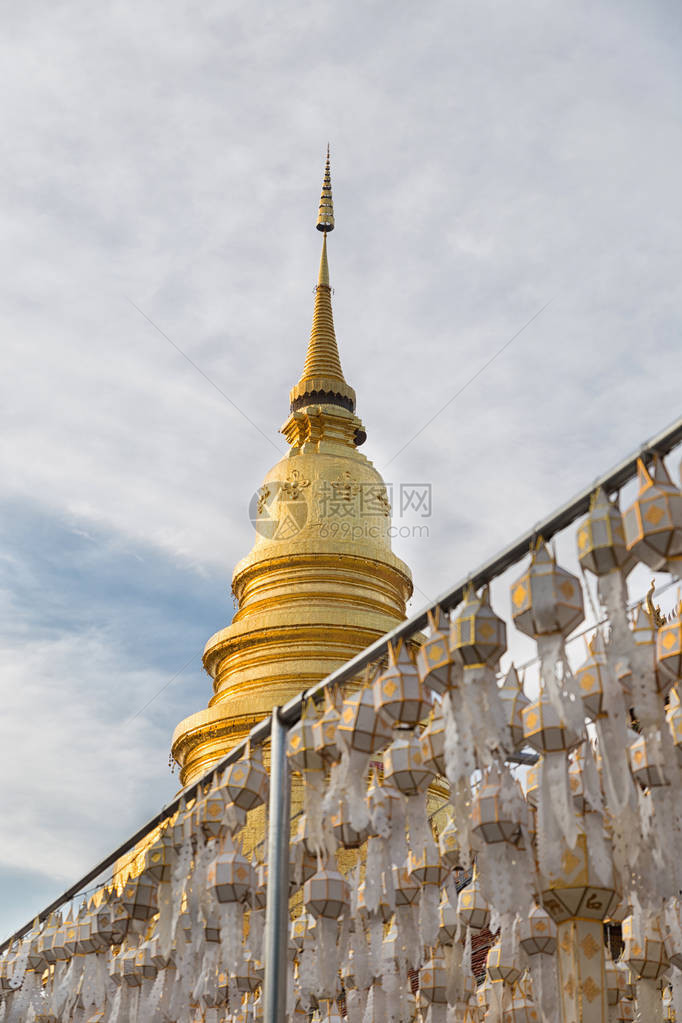 HariphunchaiLamphun泰国旅游景点流行历史庙宇图片