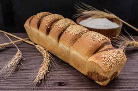 面包自制来源木图片