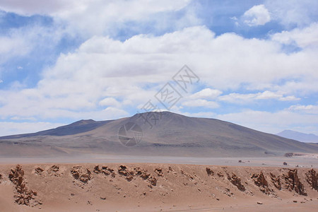 智利阿塔卡马沙漠的岩图片