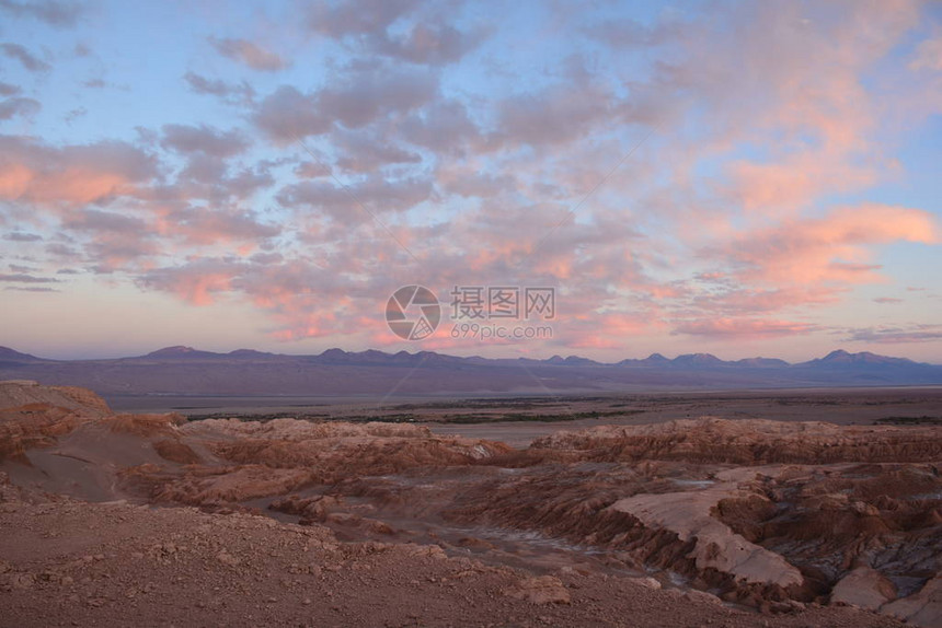 智利阿塔卡马沙漠的日落图片
