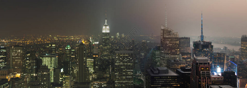 纽约市天线日落向黄昏的图片