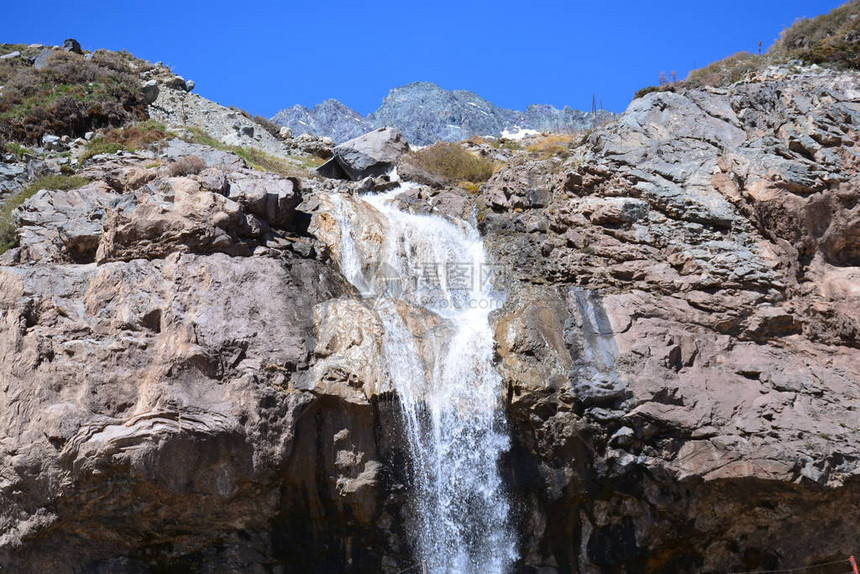 智利圣地亚哥的瀑布图片
