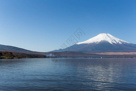 富士山和中湖图片